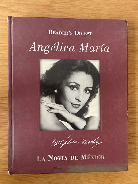 Angélica María: la novia de México