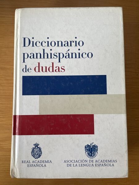 Diccionario panhispánico de dudas