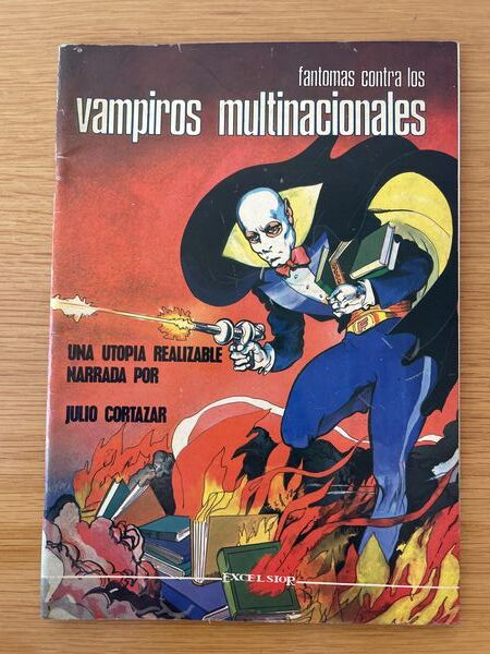 Fantomas contra los vampiros multinacionales